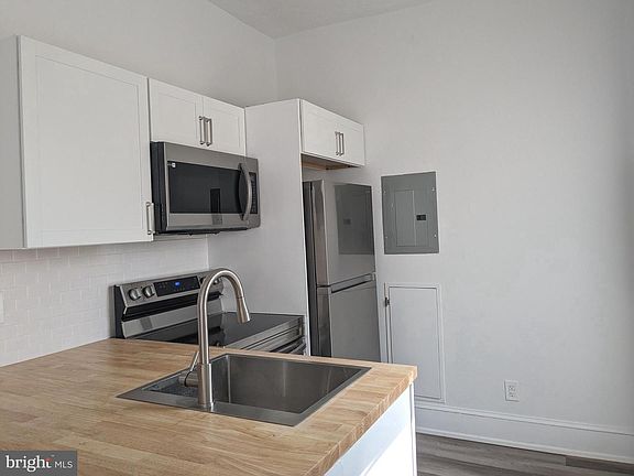 4th image of 1314 King St #2A