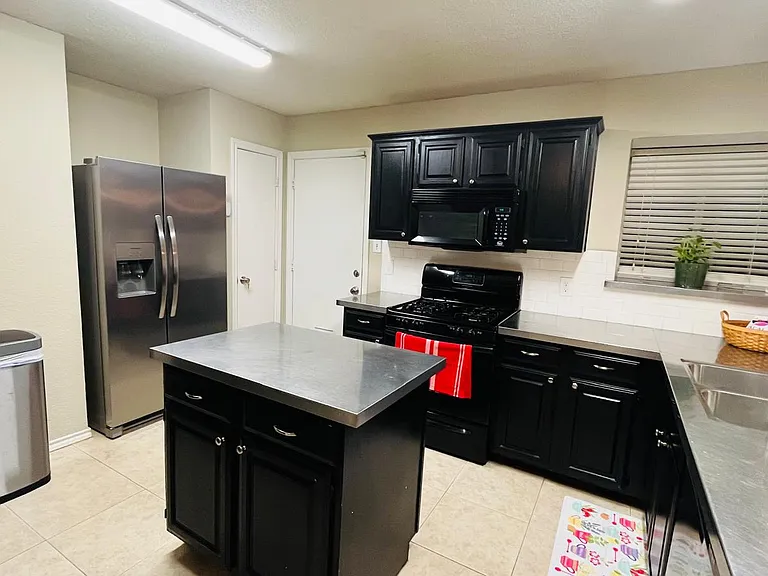 8561 Malibu St — Photo 3