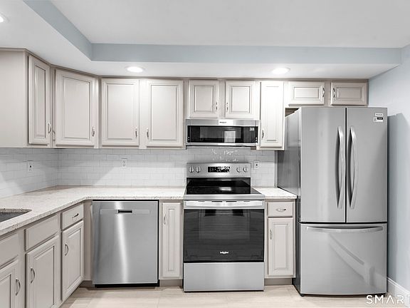 4th image of 324 Main St #1