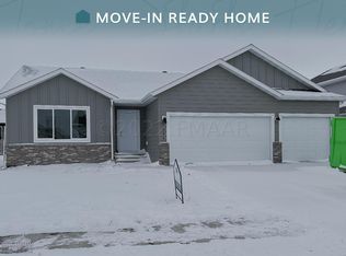 7884 Lost River Rd, Horace, ND 58047