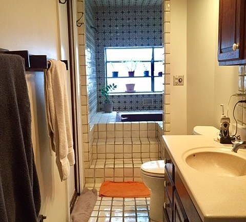 3rd image of 18 Leonard Ave