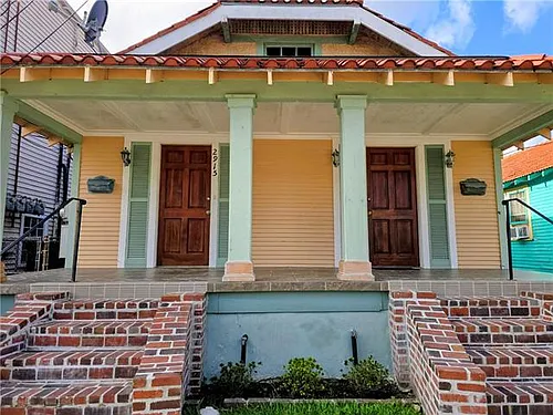2915 Carondelet St Photo 1