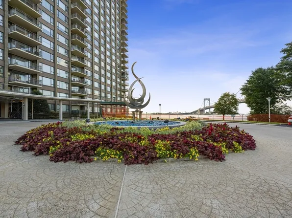 166-25 Powells Cove Boulevard image 25 of 40