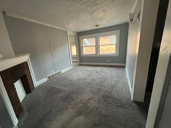 4th image of 2202 Tuxedo Ave #2