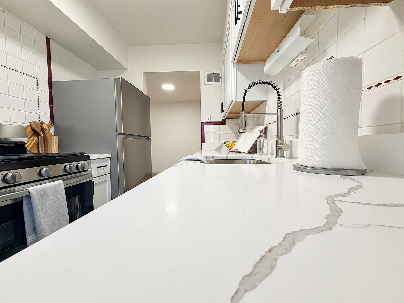 2 bed, 1400 sqft, $1,350 — Photo 3