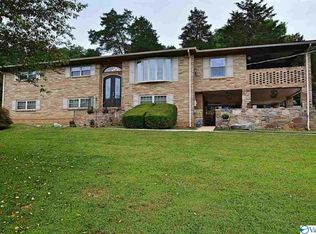 12009 Mount Charron Dr NW, Huntsville, AL 35810