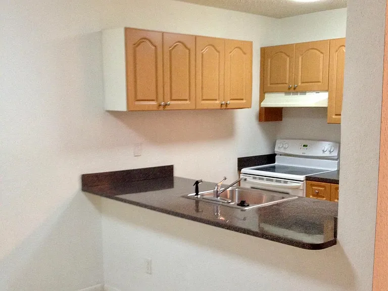 6021 10th Ave N #112 — Photo 3