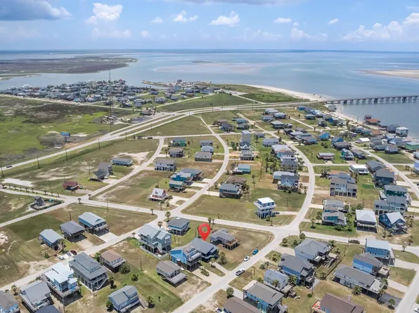 12927 Buccaneer Pkwy, Freeport, TX 77541