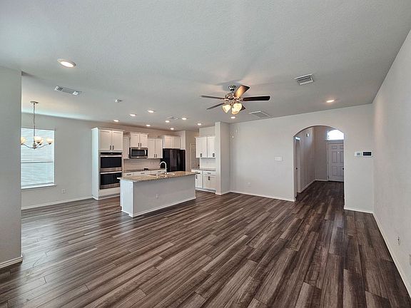 5th image of 9304 Vaquero Way