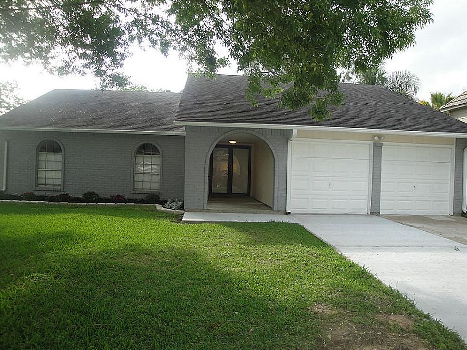 1st image of 448 E Castle Harbour Dr