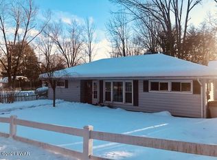 206 Elizabeth St, Milford, PA 18337