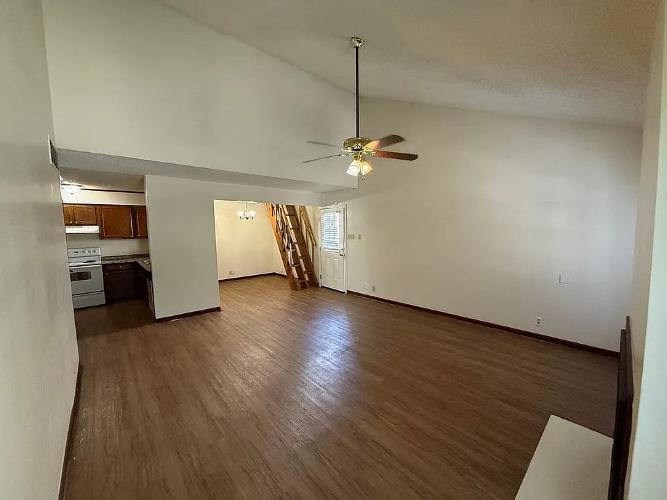 8231 Bayou Fountain Ave