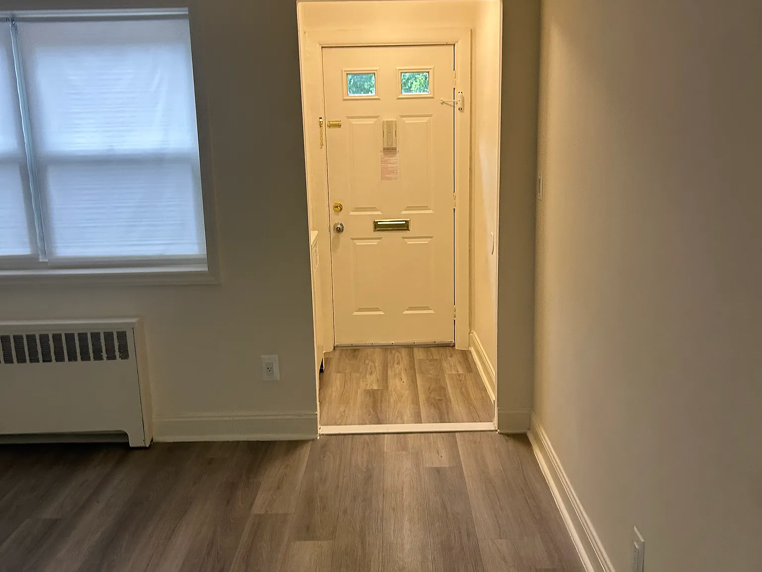 Studio, 800 sqft, $1,700 — Photo 2