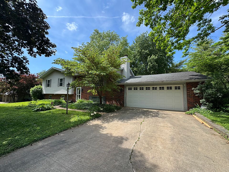 1st image of 5605 Woodland Dr