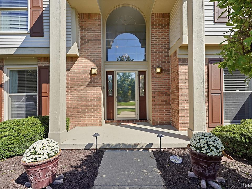 48098 Covington Ct, photo 5