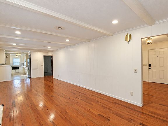 5th image of 1605 Randy Dr