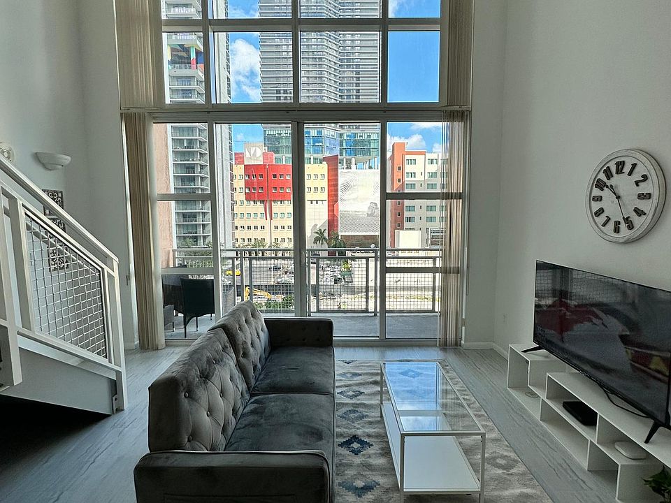1st image of 244 Biscayne Blvd APT 444