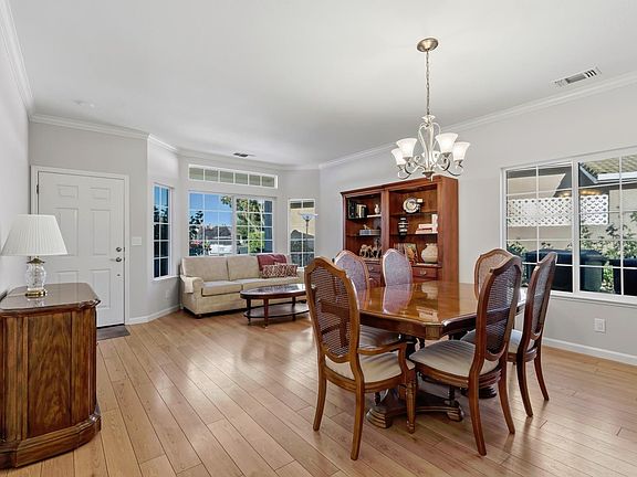 4th image of 3201 Spring Crest Dr