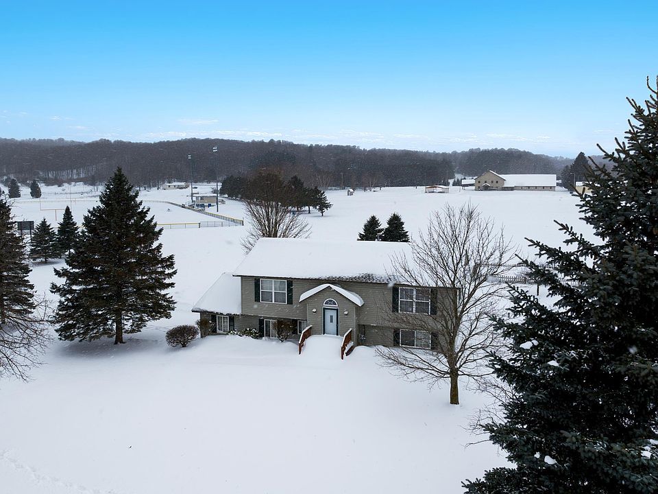 1st image of 1199 W Intermediate Lake Dr
