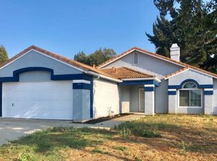 816 Calvert Ave, Lompoc, CA 93436