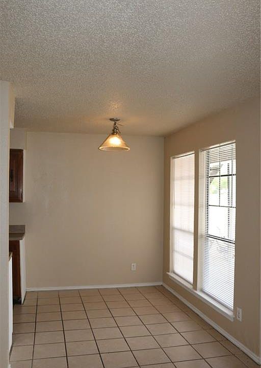 1st image of 8129 Foxfire Ln