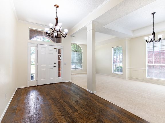 3rd image of 10008 Preston Vineyard Dr