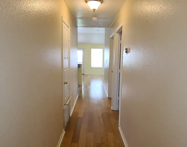 2801 Wisteria 10 hallway (1) 2_04232024