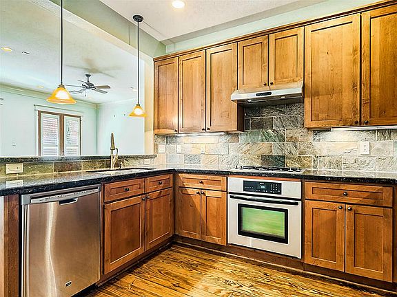 4th image of this home