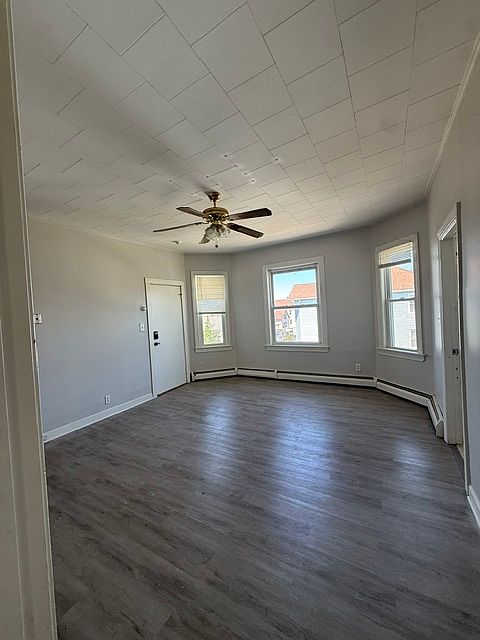 1st image of 3 Edgemond St #3W