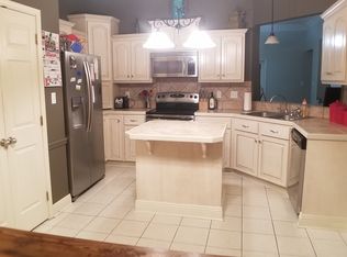 303 Pear Tree Cir, Broussard, LA 70518