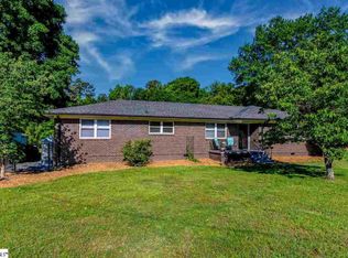 215 Donnan Rd, Taylors, SC 29687