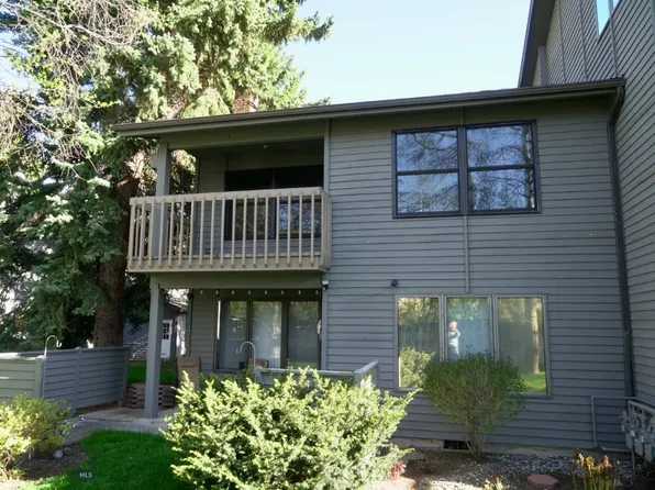 2200 W Dickerson St APT 53, Bozeman, MT 59718