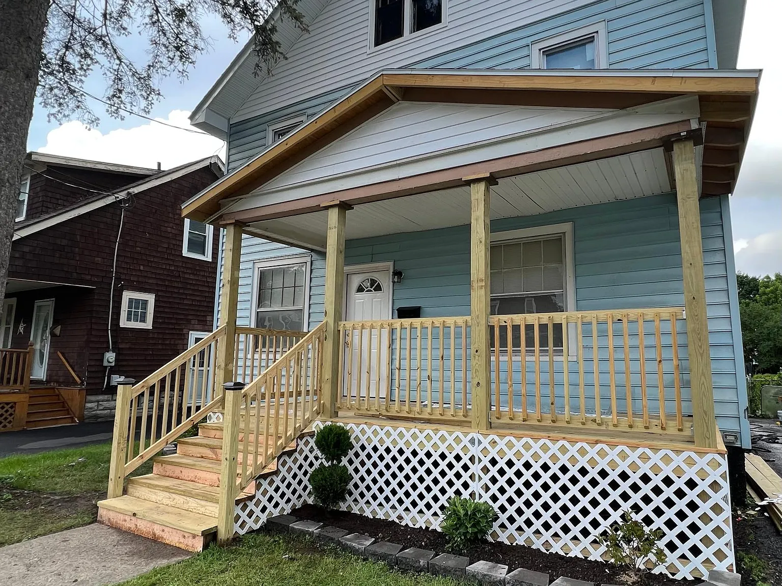 Seward Ave, Utica — Photo 1