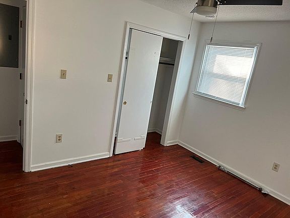 3rd image of 393 Whittaker Pkwy