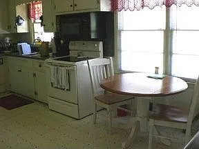 1753 Sandtown Rd SW photo 1