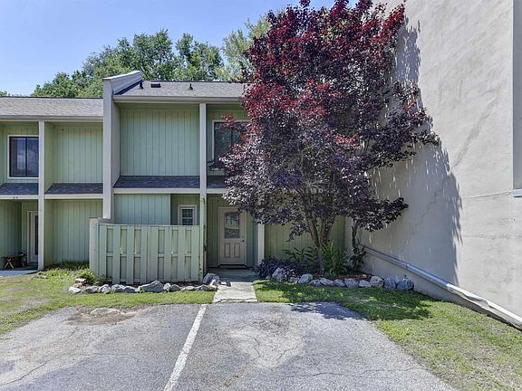 2nd image of 315 Dryden Ln #315