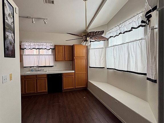 5th image of 2661 Hillgrass Rd