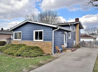 789 S Berkley Ave, Elmhurst, IL 60126