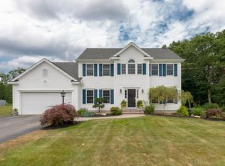 10 Pluff Ave, North Reading, MA 01864