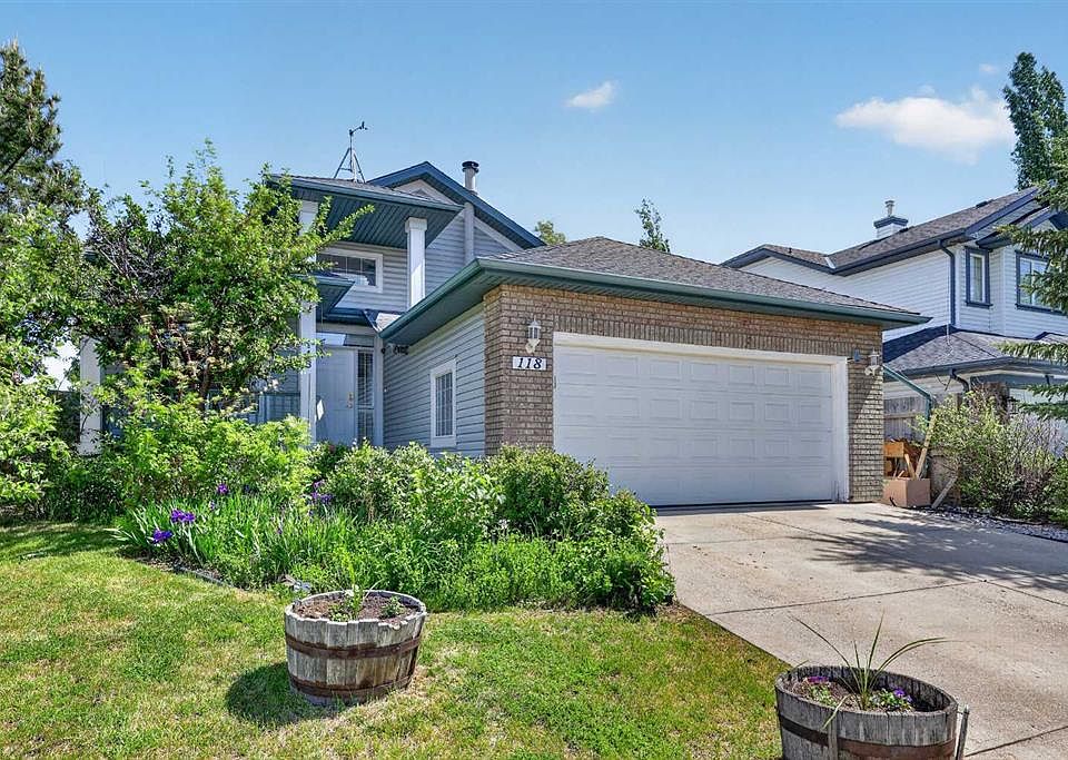 1st image of 118 SW Invermere Dr