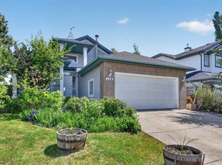 118 SW Invermere Dr, Chestermere, AB T1X1L1