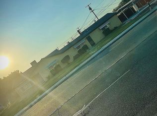 2102 4th St, Wasco, CA 93280