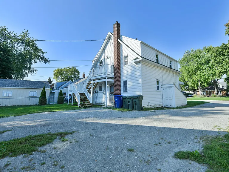 309 S Erie St — Photo 13