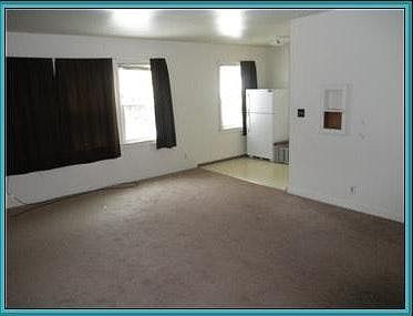 2nd image of 117 SW 4th St APT 3