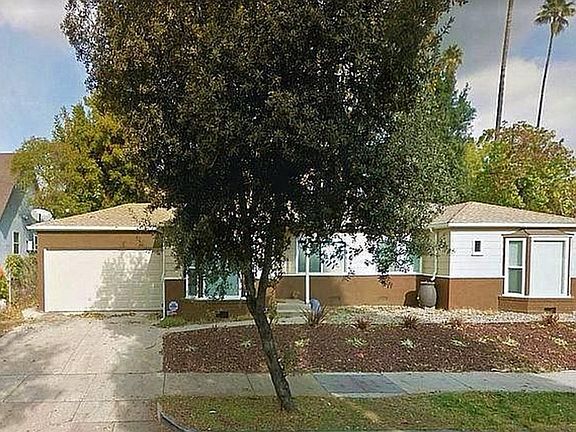 2nd image of 917 N Los Robles Ave