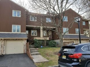6 Bond St, Bridgewater, NJ 08807