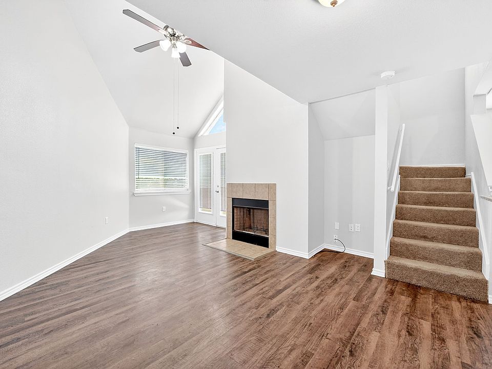 1st image of 9837 Walnut St #208