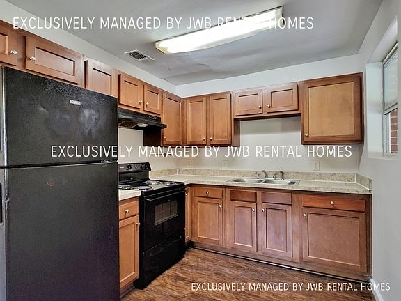 3rd image of 3382 Sunnybrook Ave S