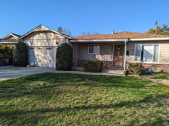 2nd image of 5023 Capistrano Ave