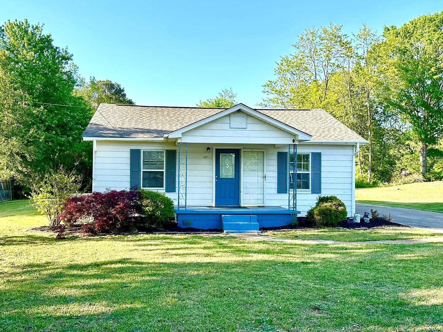 3 bed, 1116 sqft, $1,400 — Photo 1